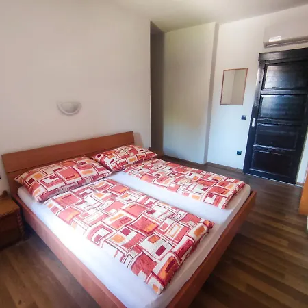 Affittacamere Viktória Panzió 3*