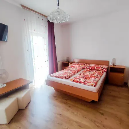 Affittacamere Viktória Panzió 3*