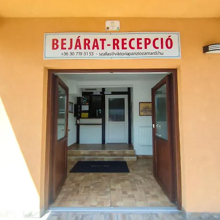 Viktória Panzió Affittacamere