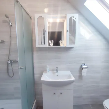 Viktoria Panzio 3* Zamardi